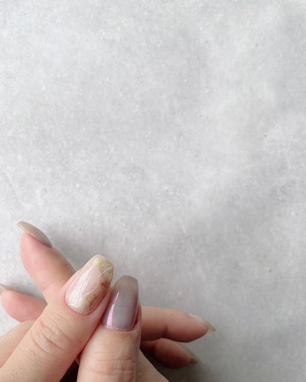 毎日投稿❤︎プチプラで小綺麗な50代を目指す‼️❤︎ on LIPS 「❤︎アシメネイル❤︎..左右違うデザイン好きです。←だいたい利..」(2枚目)