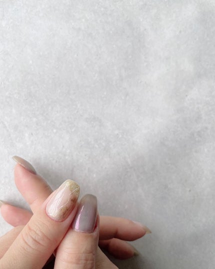 毎日投稿❤︎プチプラで小綺麗な50代を目指す‼️❤︎ on LIPS 「❤︎アシメネイル❤︎..左右違うデザイン好きです。←だいたい利..」(2枚目)