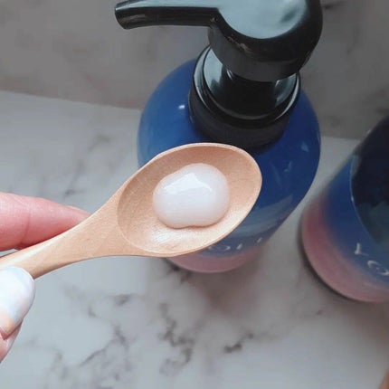 カームナイトリペアシャンプー/トリートメント/YOLU/市販シャンプーを使ったクチコミ(8枚目)