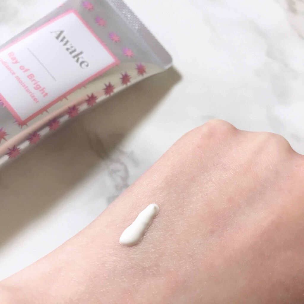 レイオブブライト ラディアンス モイスチュアライザー/Awake/化粧下地を使ったクチコミ（2枚目）