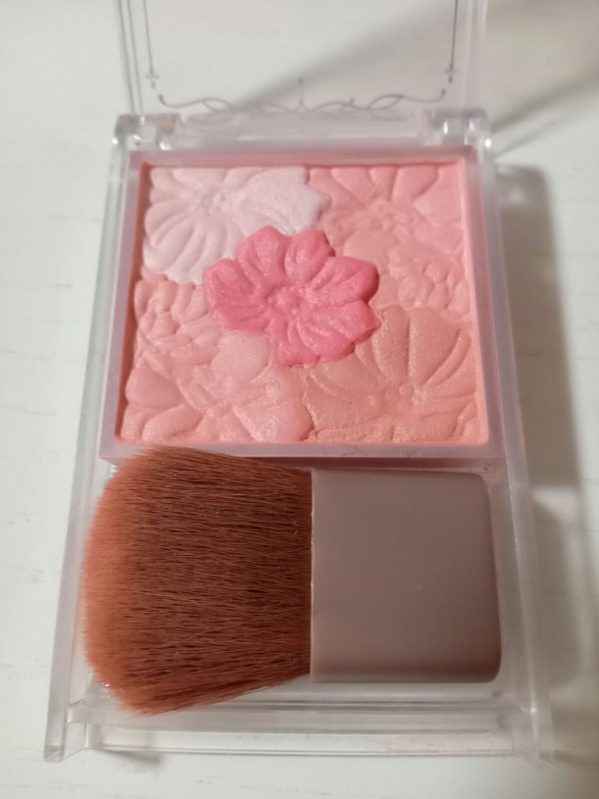 グロウフルールチークス 01 ピーチフルール/キャンメイク/パウダーチークを使ったクチコミ（3枚目）