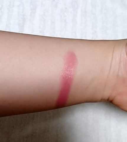 スーパー ラストラス リップスティック 112 ベアリー ピンク(限定色)/REVLON/口紅の画像