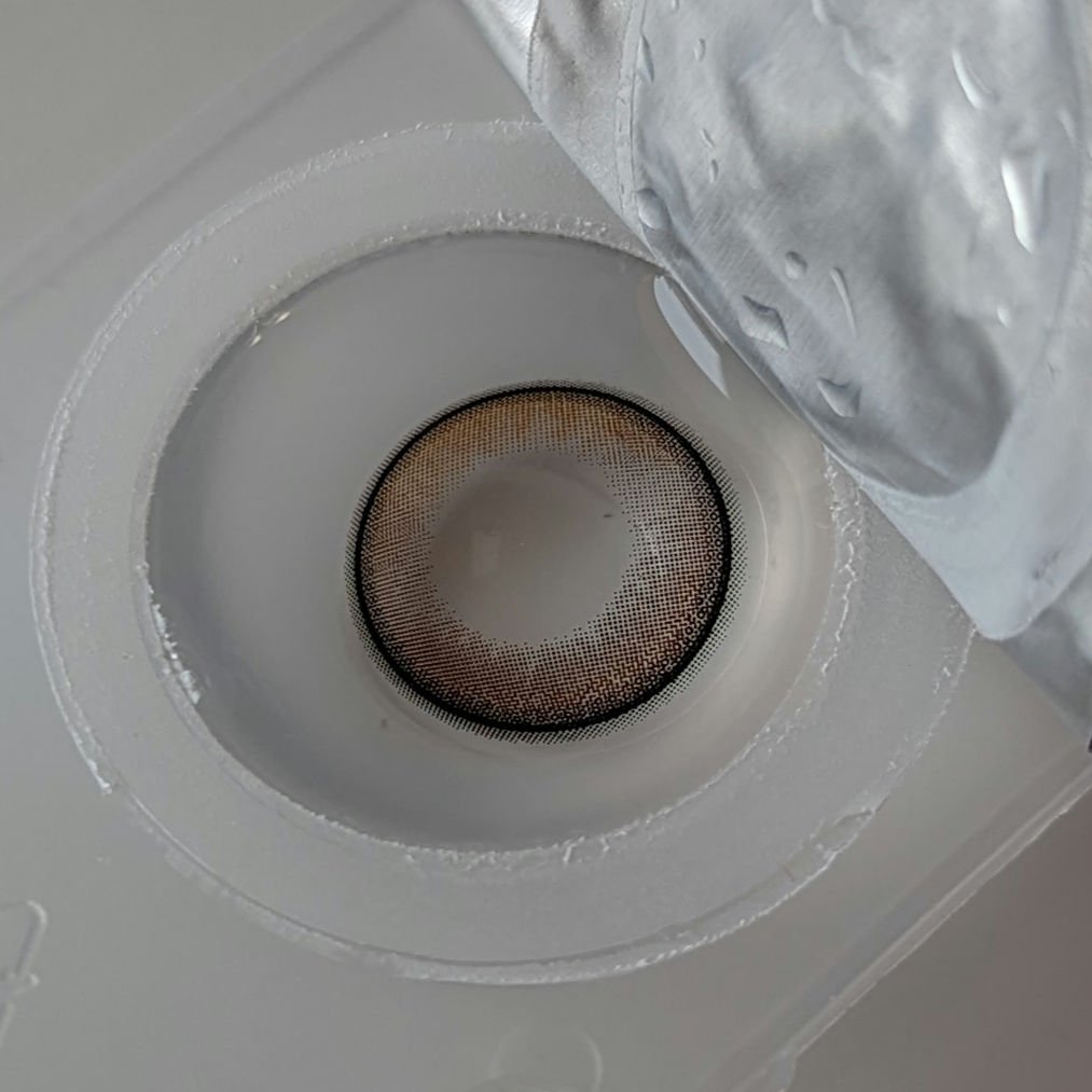 MOLAK 1month ドーリッシュブラウン/MOLAK/１ヶ月（１MONTH）カラコンを使ったクチコミ（3枚目）