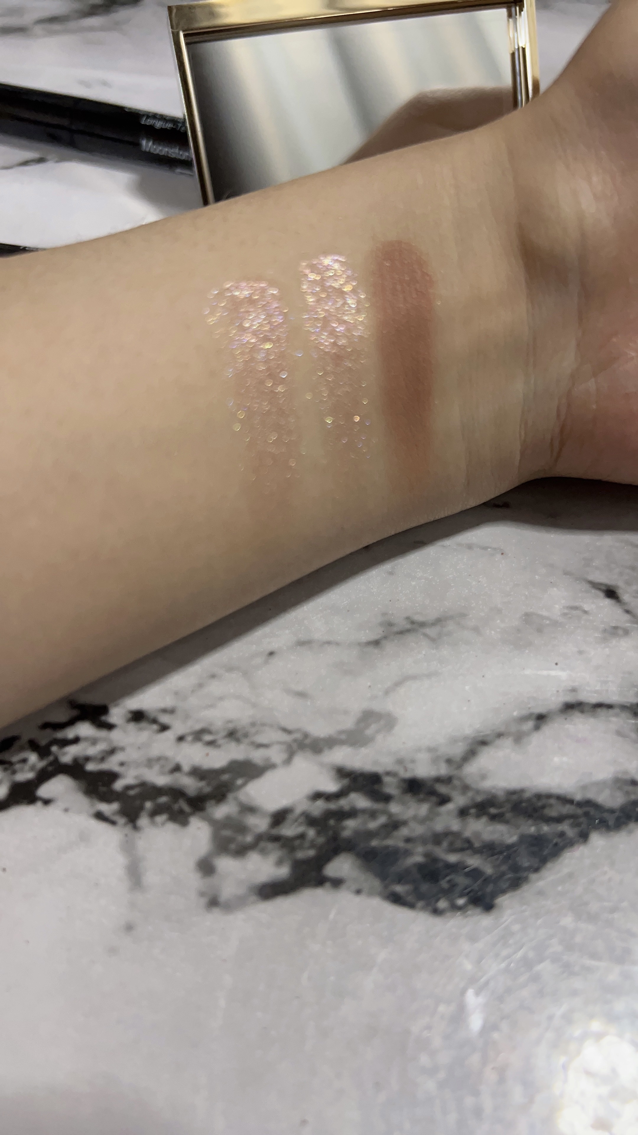 リュクス アイシャドウ デュオ/BOBBI BROWN/アイシャドウパレットを使ったクチコミ（2枚目）