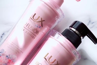 LUX バイオフュージョン ブラックエディションのクチコミ「LUX様から頂きました♪

春限定デザイン🌸
LUX
バイオフュージョン ブラックエディション.....」（3枚目）