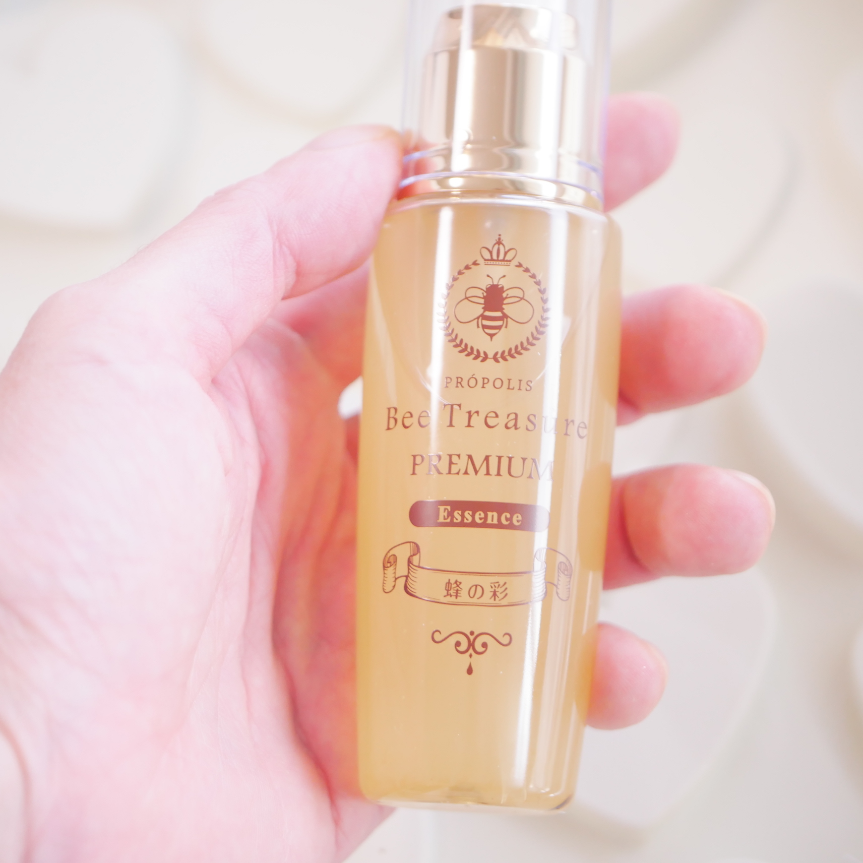 PREMIUM 蜂の彩エッセンス/Bee Treasure/美容液を使ったクチコミ（2枚目）