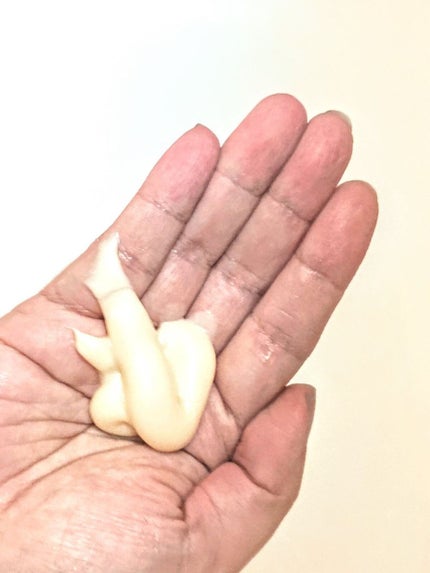 スーパーリッチシャイン ダメージリペア とろとろ補修トリートメント/LUX/洗い流すヘアトリートメントを使ったクチコミ(3枚目)
