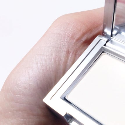 ストロビングフェイスキューブ/TWO SLASH FOUR/ハイライトを使ったクチコミ(4枚目)