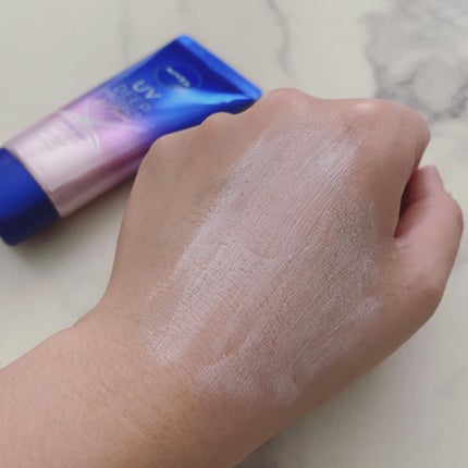 ニベアUV ディープ プロテクト&ケア トーンアップ エッセンス/ニベア/日焼け止めローションを使ったクチコミ(4枚目)