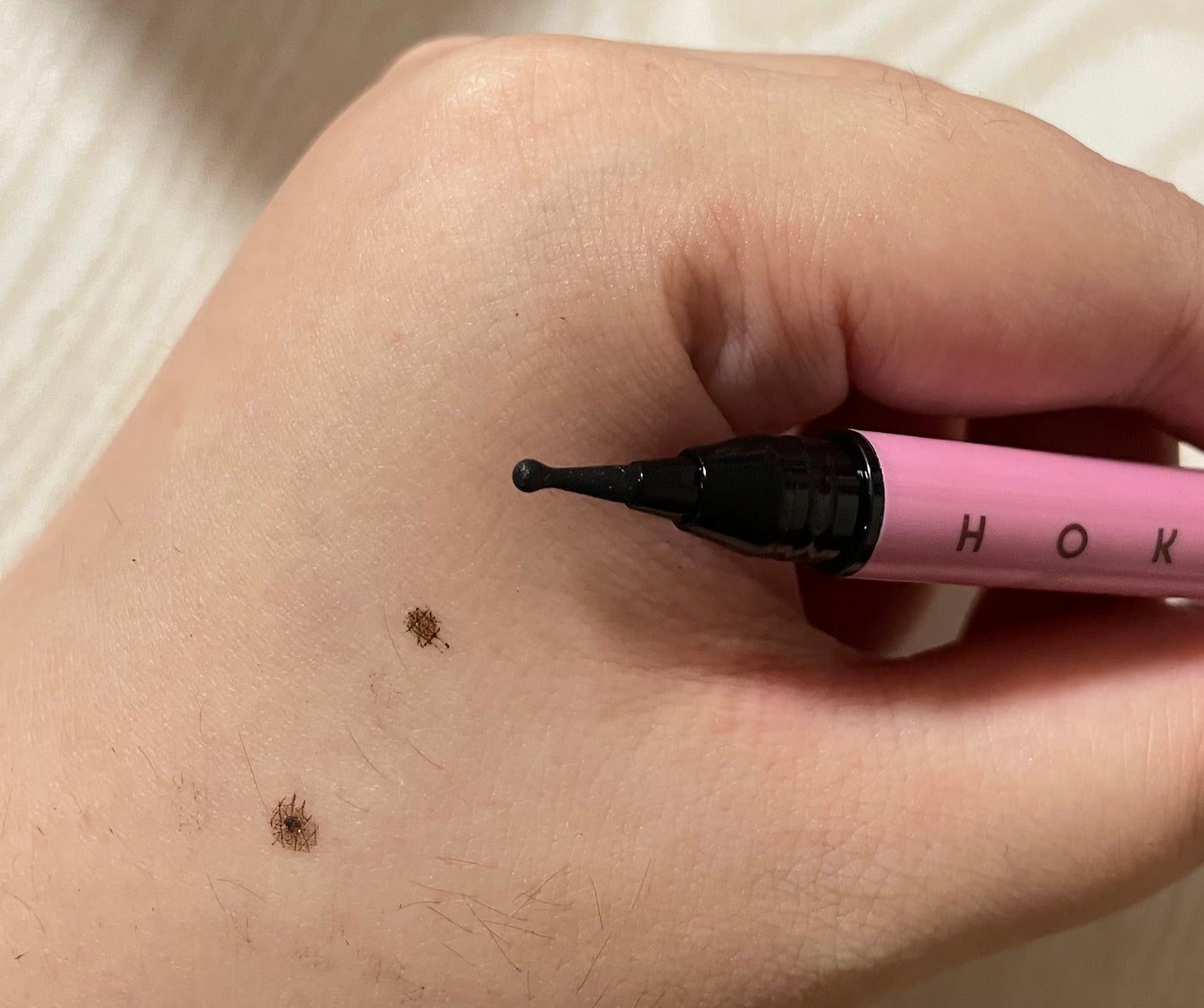 ほくろメイク ポイントリキッド/アンドスペース/リキッドアイライナーを使ったクチコミ(2枚目)