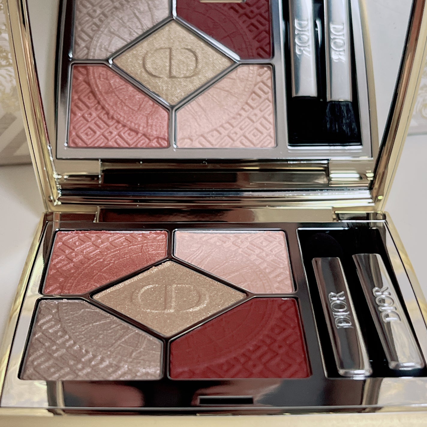 限定アイシャドウパレット】ディオールショウ サンク クルール 643 ゴールデン マスカレード|DIORの口コミ - DIOR ディオールショウ サンク クルール 643 ゴールデン マスカレード by 海月お嬢様(普通肌/20代前半) | LIPS 限定アイシャドウパレット】ディオールショウ サンク クルール 643 ゴールデン マスカレード|DIORの口コミ - DIOR ディオールショウ サンク クルール 643 ゴールデン マスカレード by 海月お嬢様(普通肌/20代前半) | LIPS
