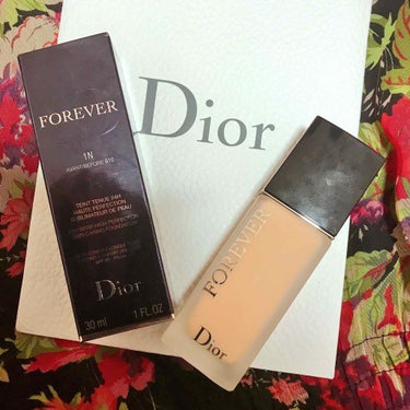 Dior 【旧】ディオールスキン フォーエヴァー フルイド マットのクチコミ「初めまして、コスメコンシェルジュのマフミと言います。

Instagramで美容情報を発信して.....」（3枚目）