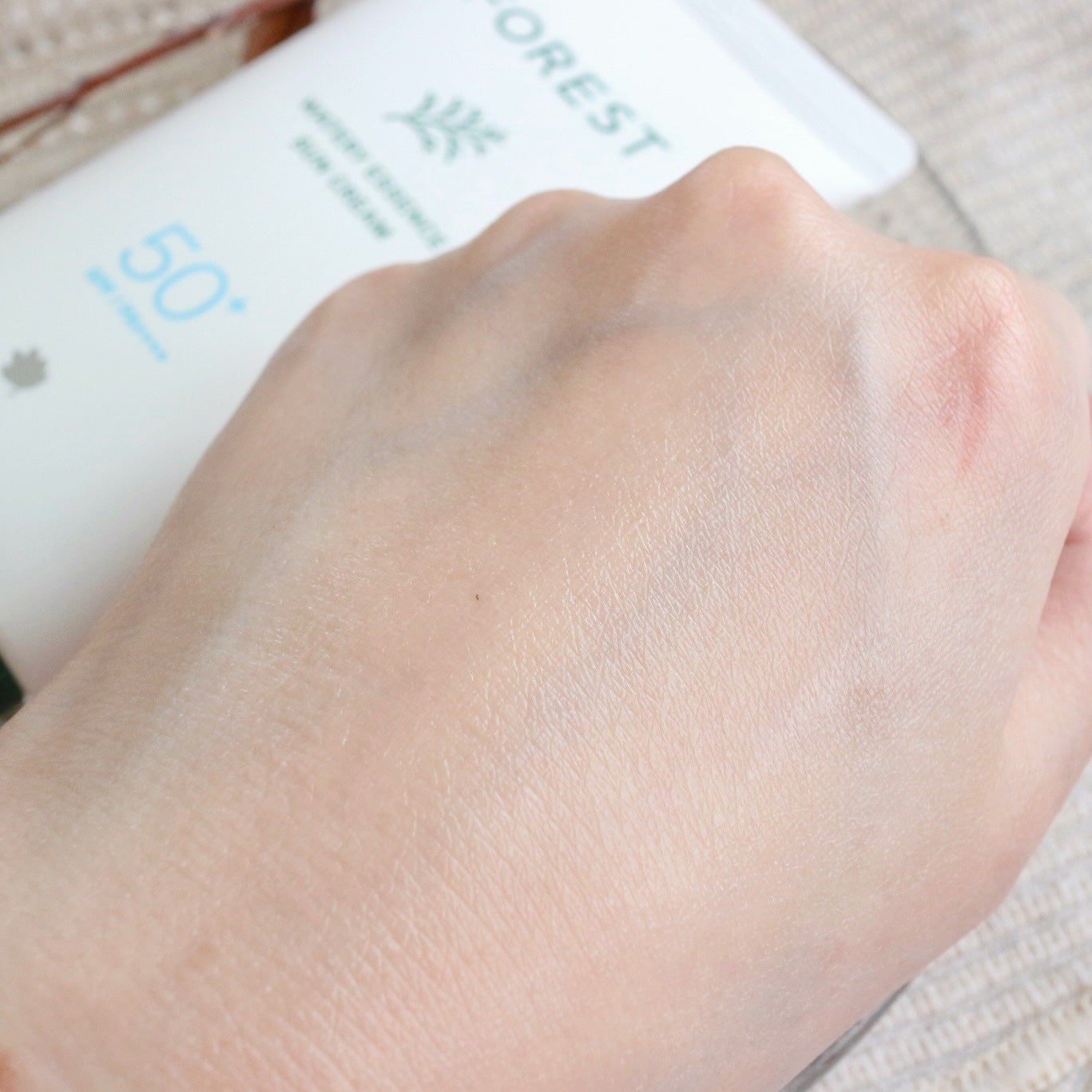 あんりさ on LIPS 「.GREENFINGERFORESTウォータリーエッセンスUV..」(7枚目)