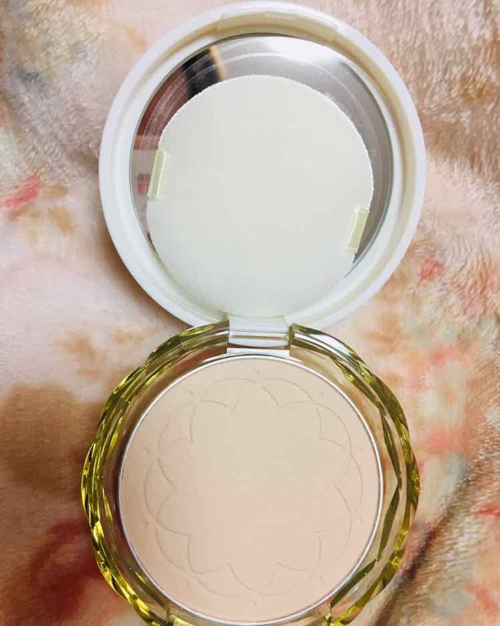 UVシルクカバーパウダー/CEZANNE/プレストパウダーを使ったクチコミ(2枚目)