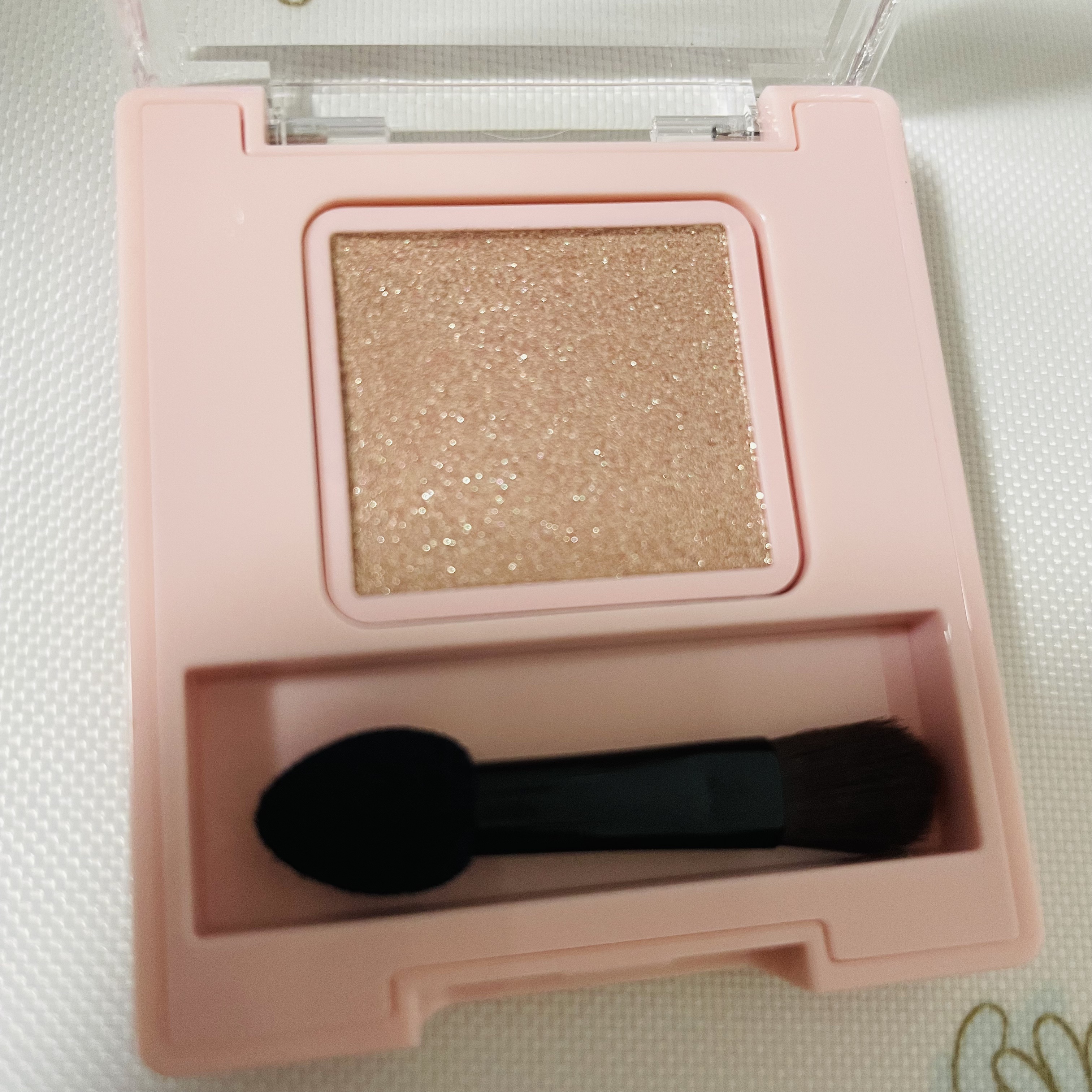 フーミー シングルラメシャドウ/WHOMEE/単色アイシャドウを使ったクチコミ（2枚目）