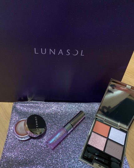 ホリデーフェイバリット2019/LUNASOL/メイクアップキットを使ったクチコミ(1枚目)