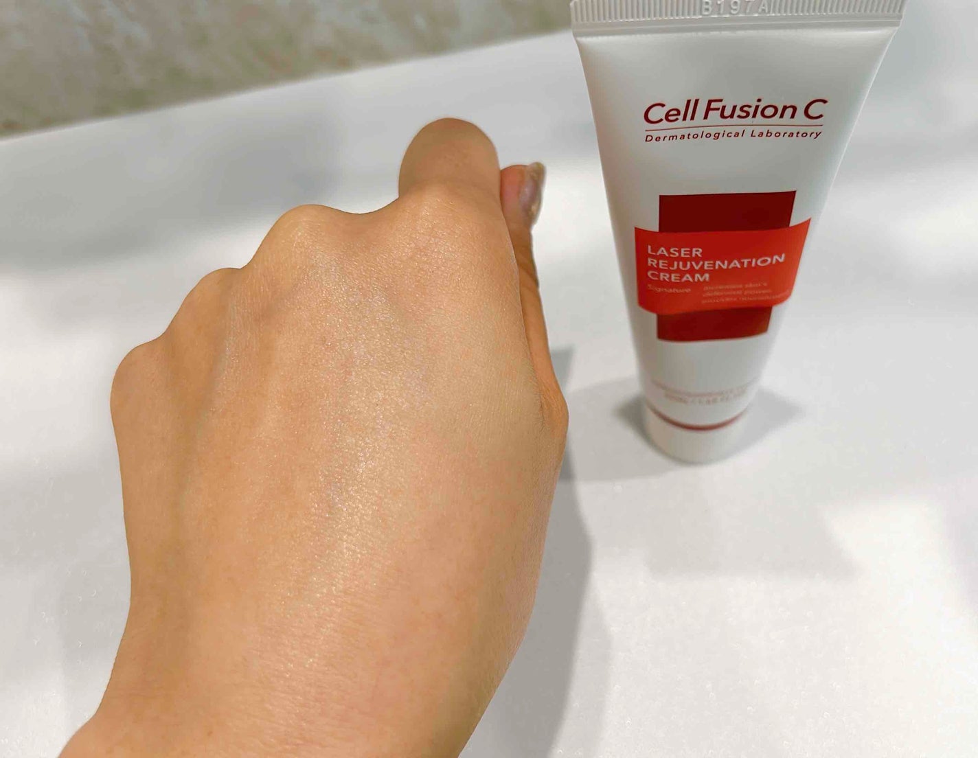 LASER REJUVENATION CREAM/Cell Fusion C(セルフュージョンシー)/フェイスクリームを使ったクチコミ(7枚目)