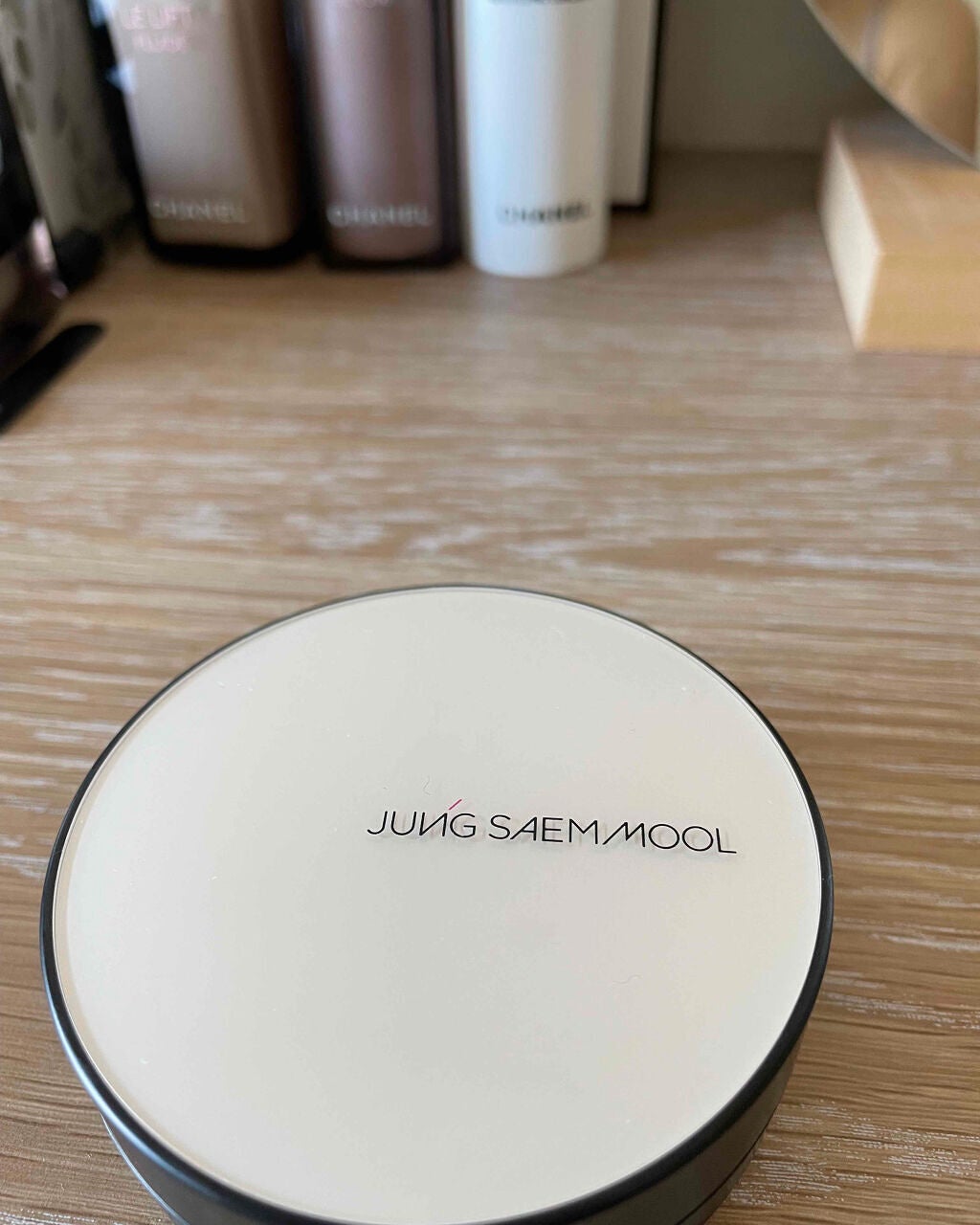 まめ on LIPS 「ジョンセラムクッションファンデーションカバーしながらツヤのある..」(1枚目)