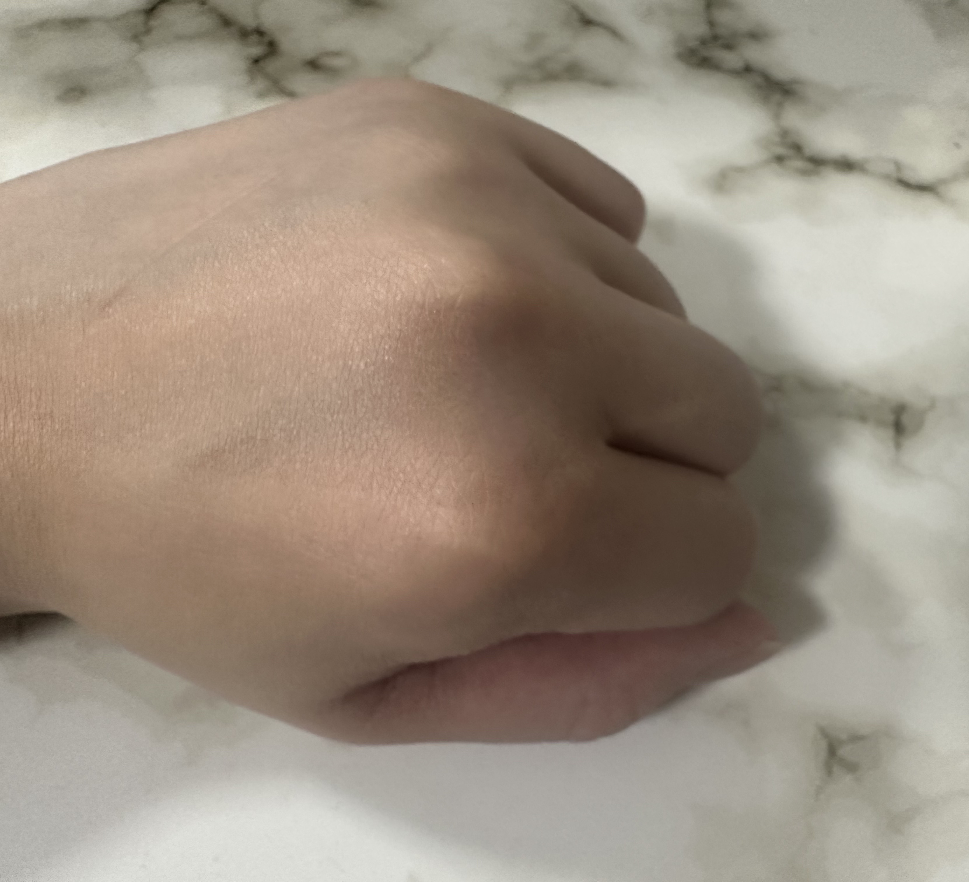 ディオールスキン フォーエヴァー フルイド グロウ/Dior/リキッドファンデーションを使ったクチコミ（3枚目）