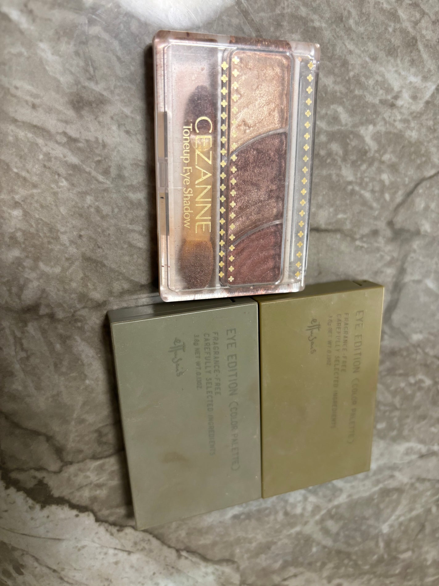 トーンアップアイシャドウ/CEZANNE/アイシャドウパレットを使ったクチコミ(1枚目)