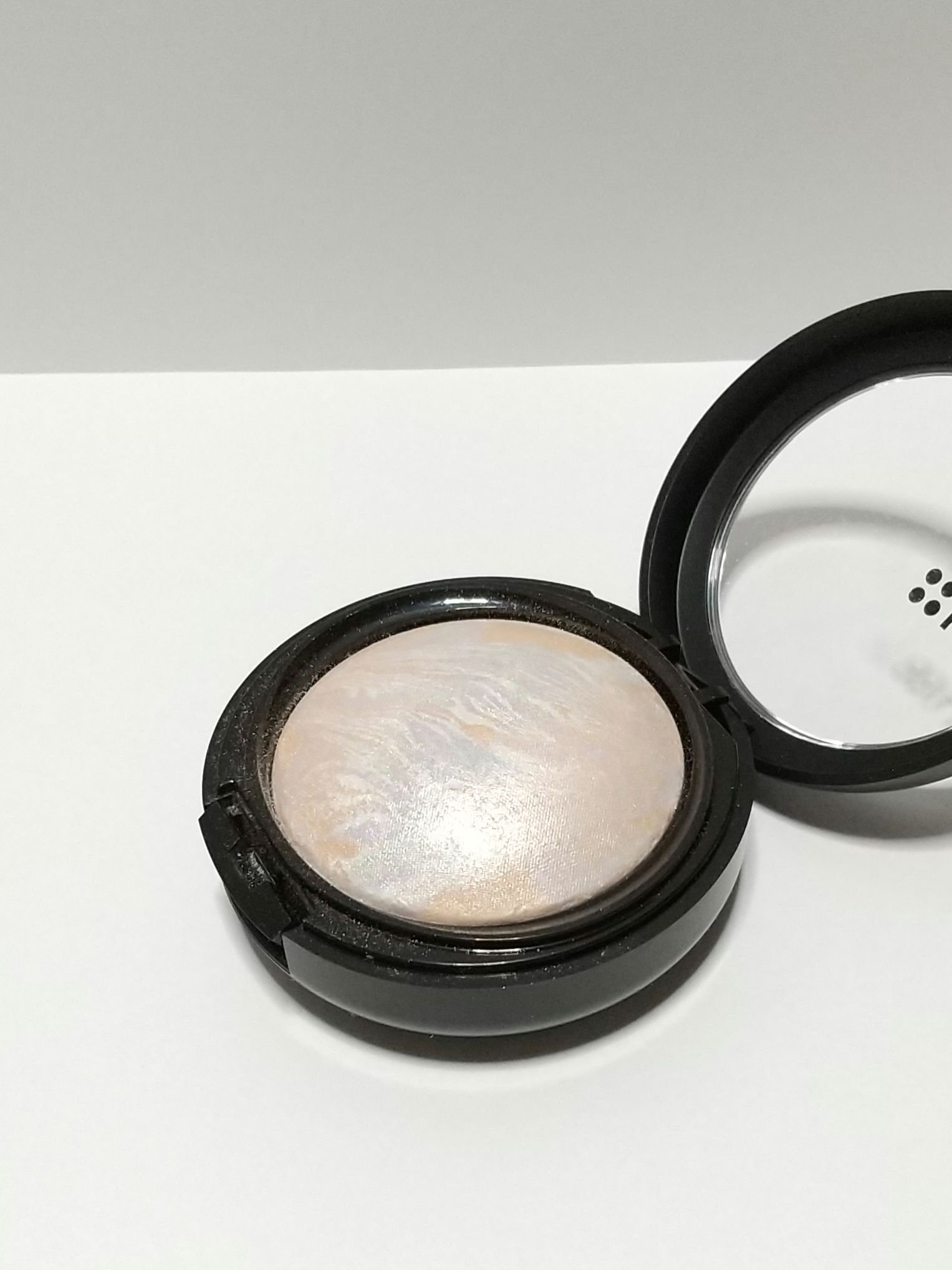 マーブルハイライター/LB/パウダーチークを使ったクチコミ（3枚目）