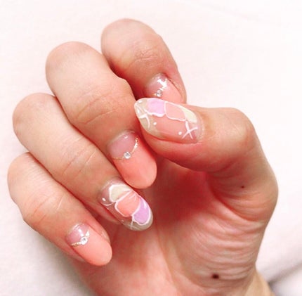 riii-.-noo on LIPS 「💅✨ぴんく系お花ネイル🌸#ネイル#お花ネイル#ジェルネイル#オ..」(2枚目)