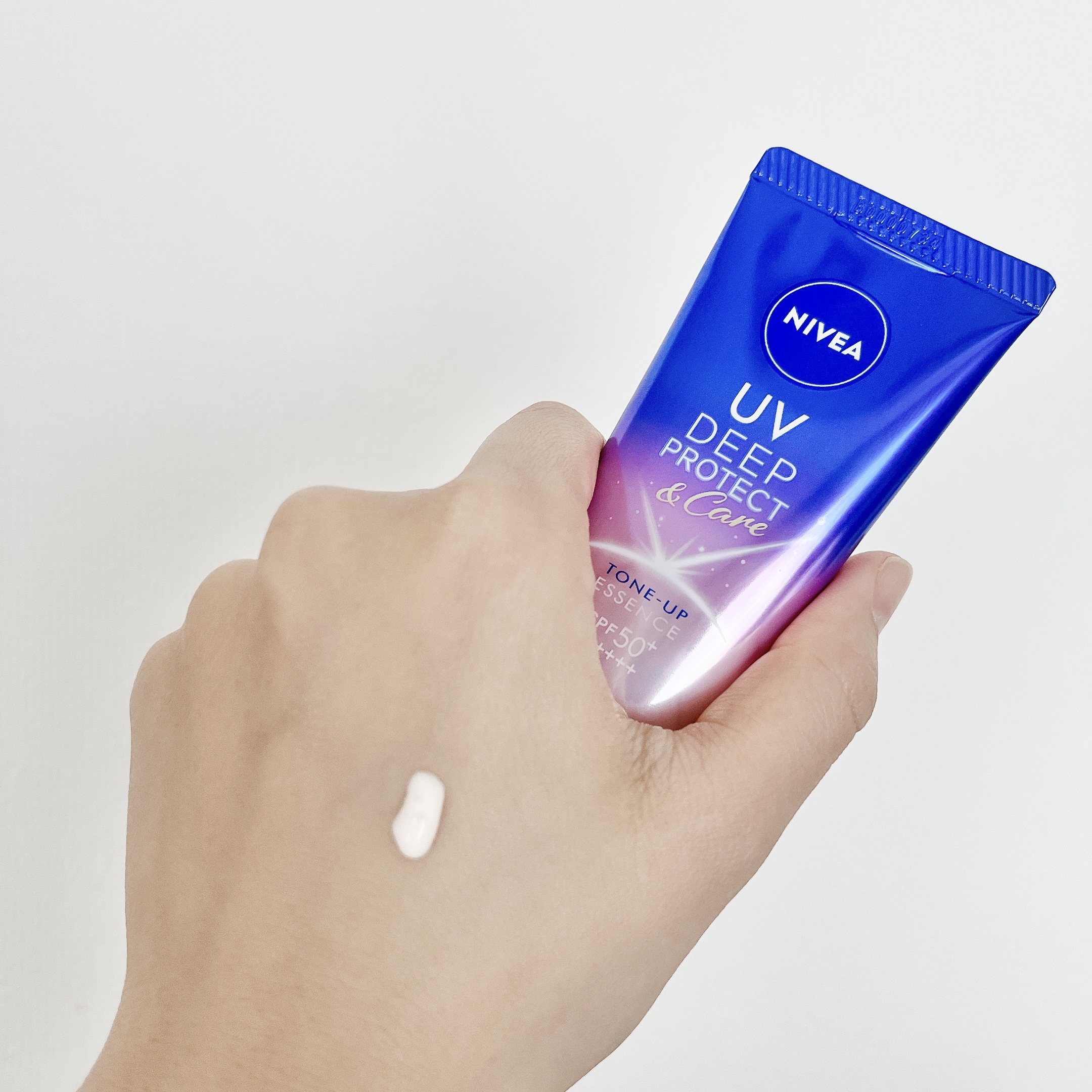 ニベアUV ディープ プロテクト＆ケア トーンアップ エッセンス/ニベア/日焼け止めローションを使ったクチコミ（2枚目）