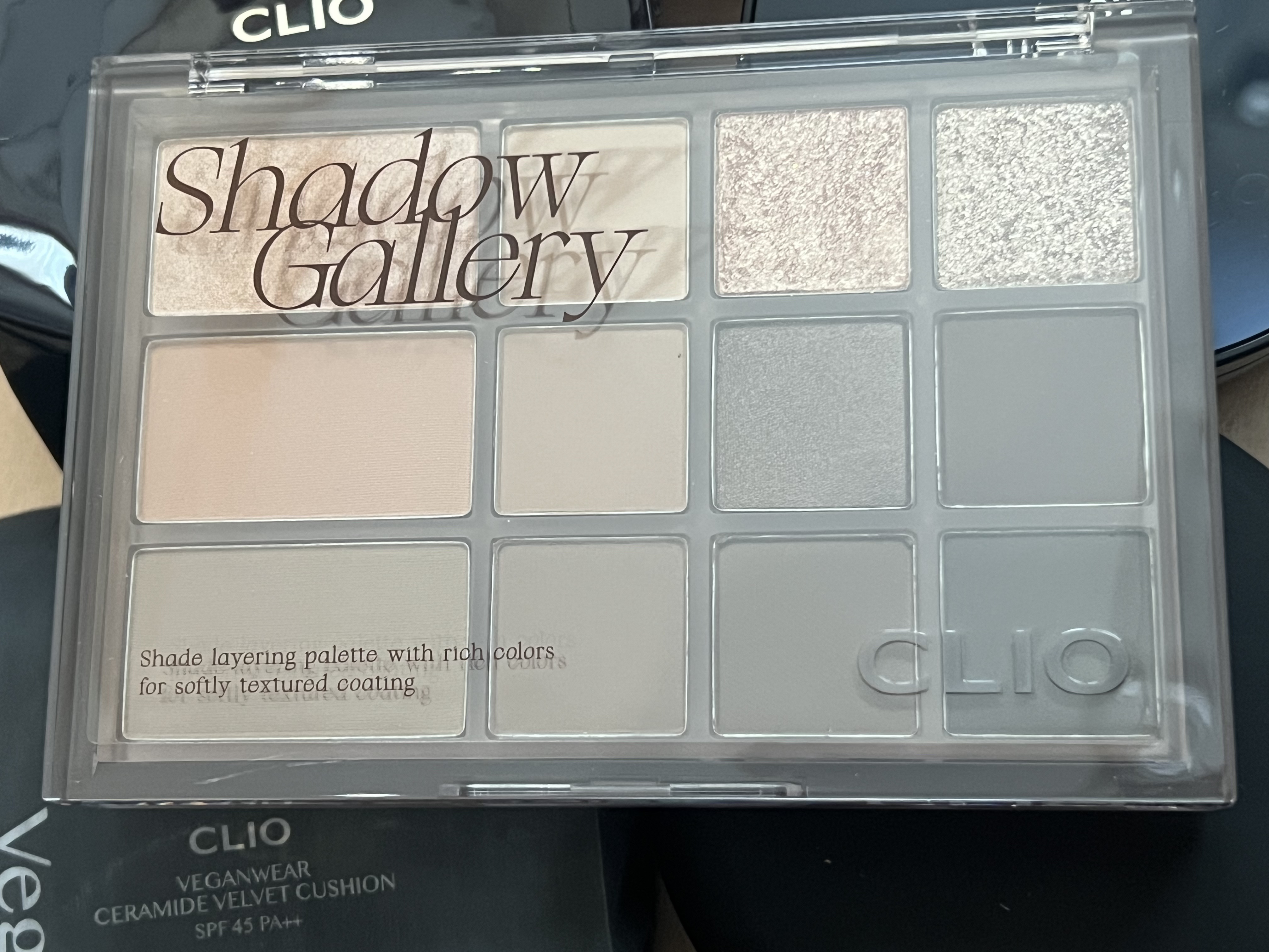 シェード アンド シャドウ パレット 01 SHADOW GALLERY/CLIO/アイシャドウパレットを使ったクチコミ（2枚目）