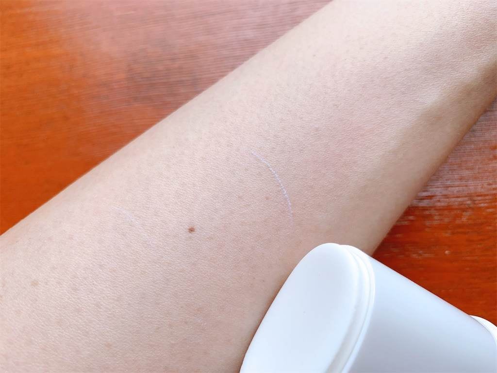 ミネラル サンスティック SPF+/PA++++15g/BENTON/日焼け止めスティックを使ったクチコミ(3枚目)