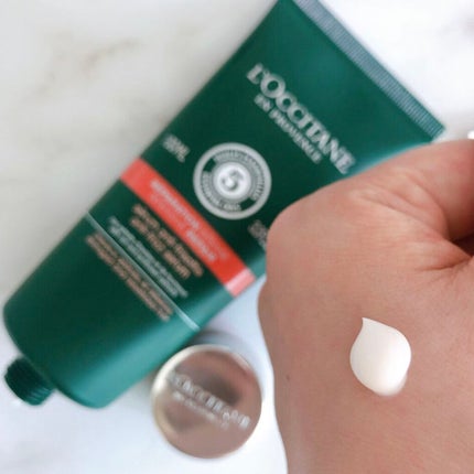 ファイブハーブス リペアリングヘアミルクセラム/L'OCCITANE/ヘアミルクを使ったクチコミ(2枚目)