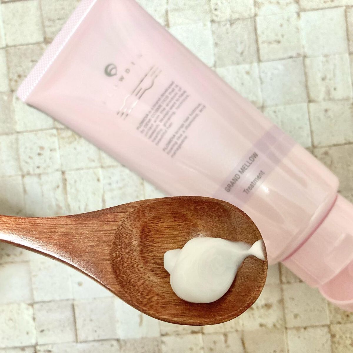 フローディア シャンプー グランメロウ/FLOWDIA/サロンシャンプーを使ったクチコミ（3枚目）