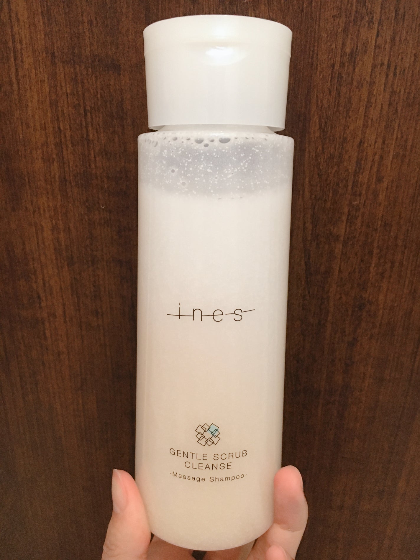 Runa on LIPS 「ines様のモニター当選し、スクラブクレンズを使用させて頂きま..」(1枚目)