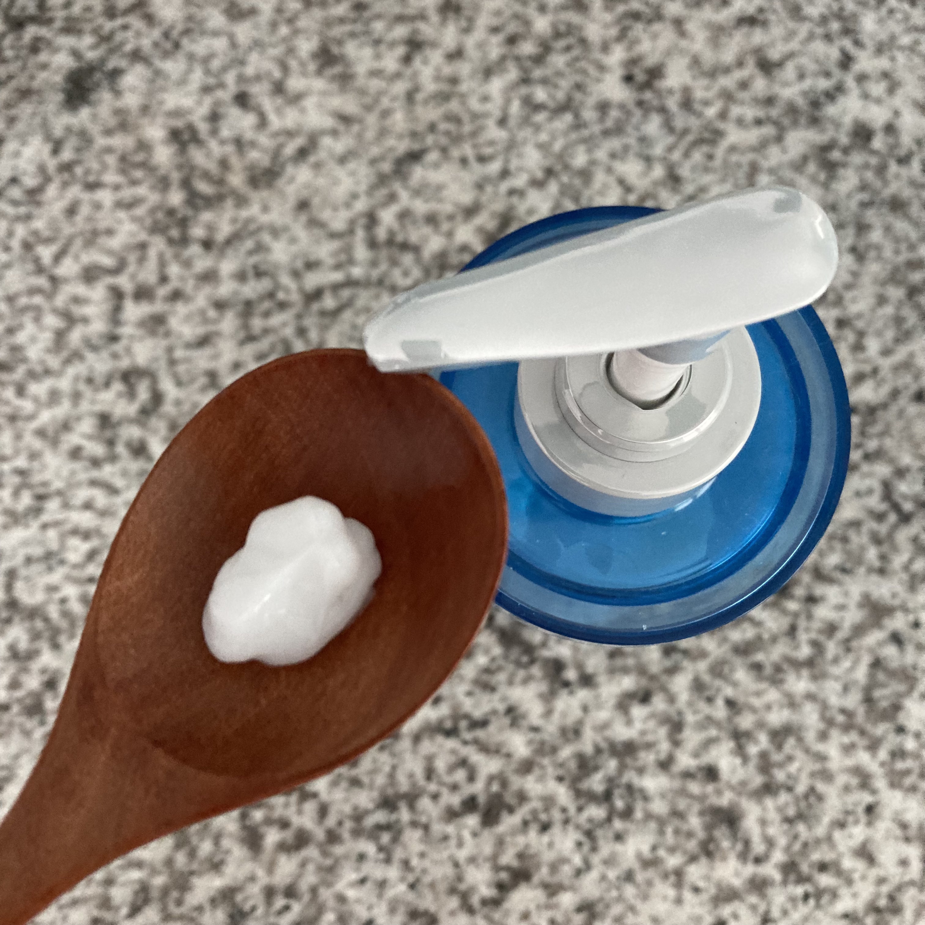 スリープテック リペア シャンプー／ヘアトリートメント シャンプー本体 340ml/NeNe Night/市販シャンプーを使ったクチコミ（3枚目）