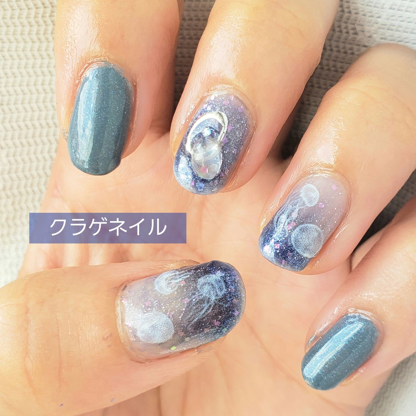土木系おねいさん on LIPS 「今日はクラゲネイル!ダイソーで見つけたシールを早く使いたくて(..」(1枚目)