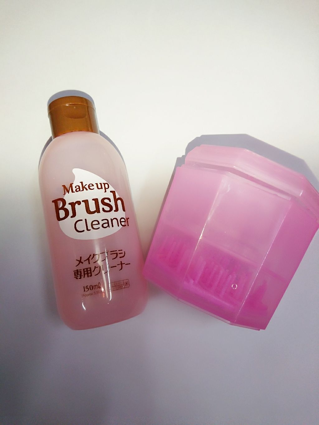 メイクブラシ専用クリーナー/DAISO/その他化粧小物を使ったクチコミ（1枚目）