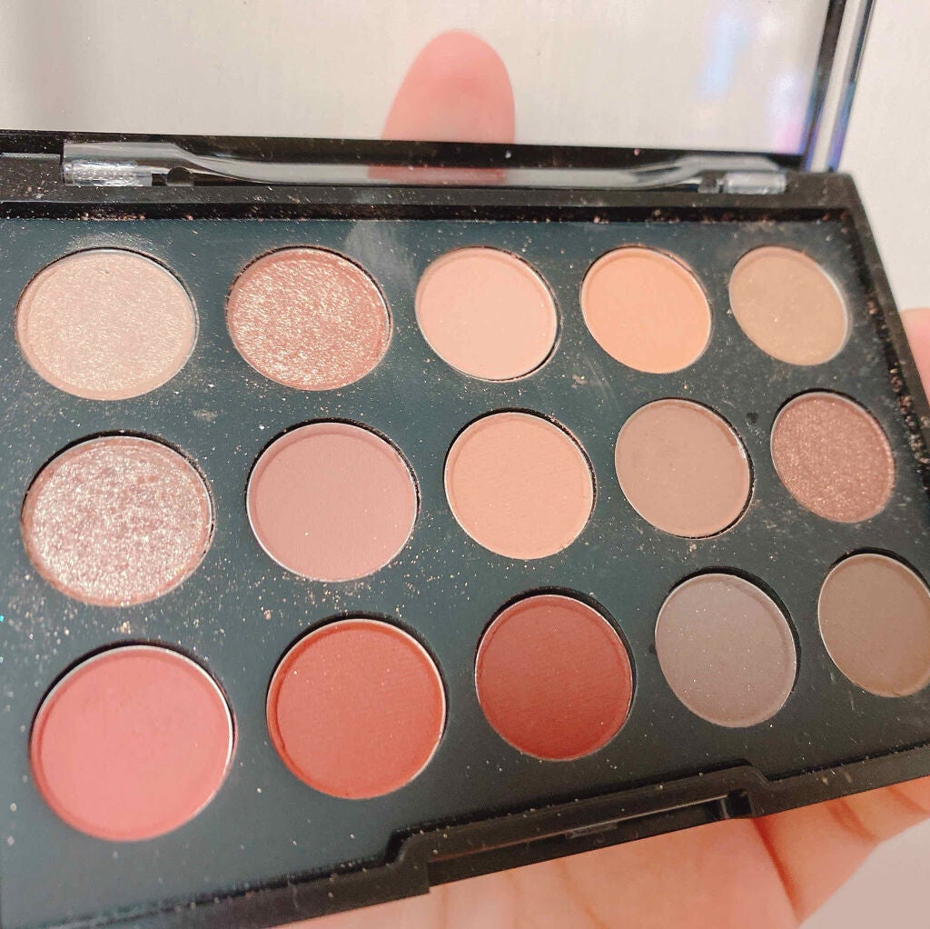 1001トーンオントーンシャドウパレット/MACQUEEN NEWYORK/アイシャドウパレットを使ったクチコミ(3枚目)