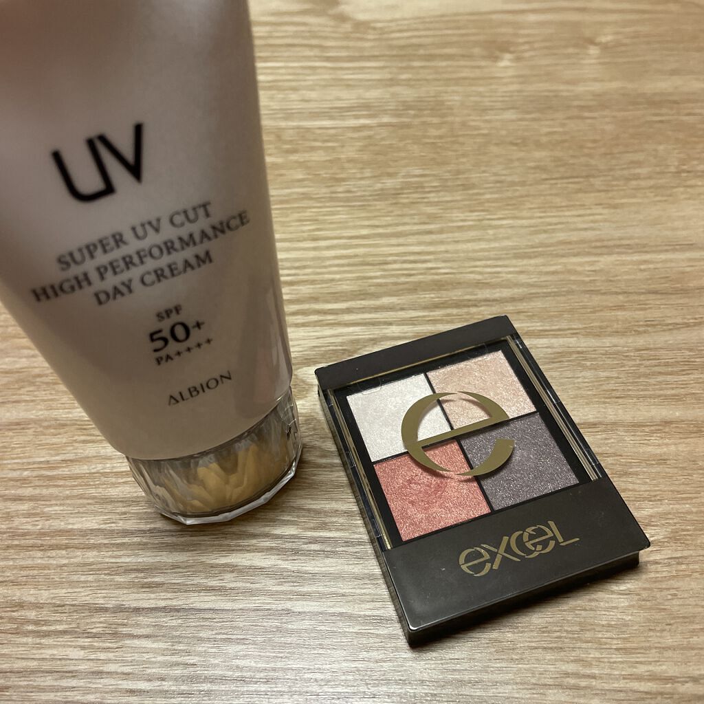 リアルクローズシャドウ/excel/アイシャドウパレットを使ったクチコミ（1枚目）