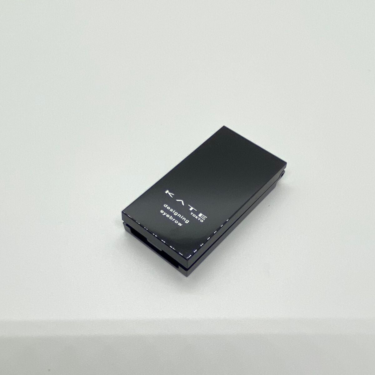 ケイト デザイニングアイブロウ3D/KATE/パウダーアイブロウを使ったクチコミ(3枚目)