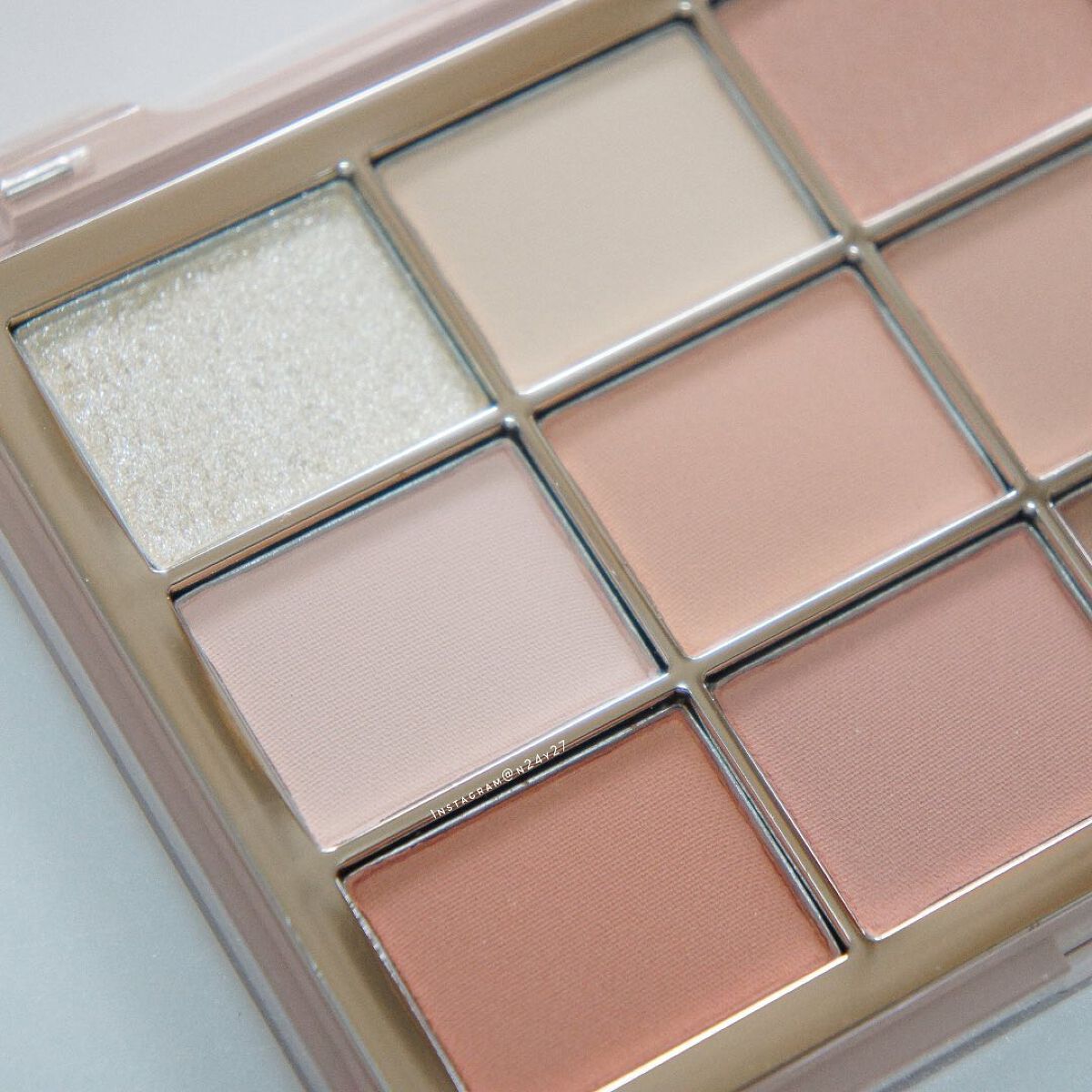 ソフトブラーリングアイパレット/wakemake/アイシャドウパレットを使ったクチコミ(2枚目)