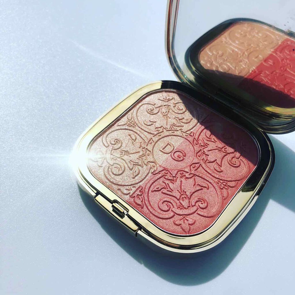 ソーラーグロウ イルミネーティングパウダー デュオ/DOLCE&GABBANA BEAUTY/ハイライトを使ったクチコミ（1枚目）