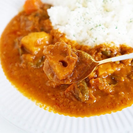 みちねえ フォロバ on LIPS 「・・ローソン×新宿中村屋の本格的なレトルトカリー「スパイス楽し..」(9枚目)