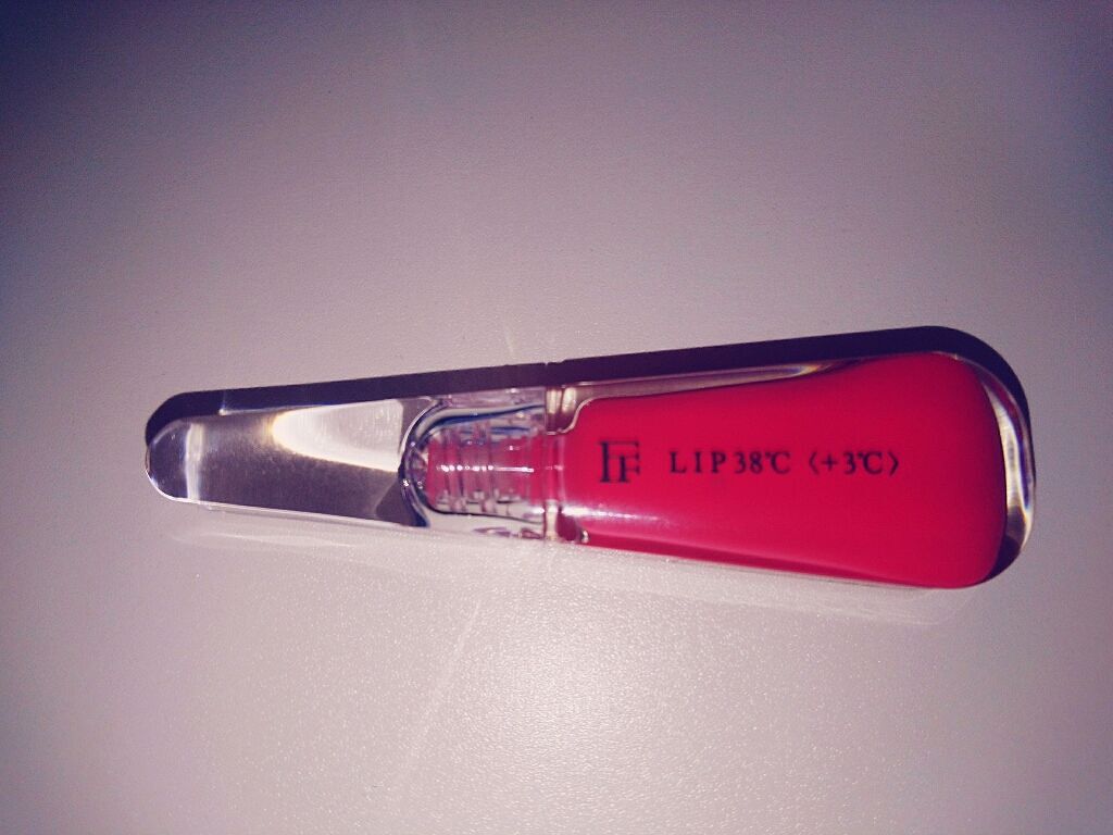 38°C / 99°F リップトリートメント (リップ美容液)/UZU BY FLOWFUSHI/リップケアを使ったクチコミ（1枚目）