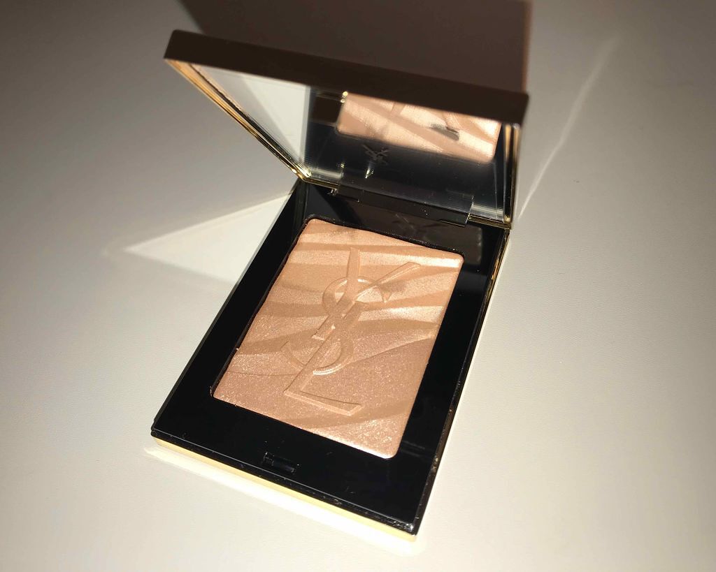 YVES SAINT LAURENT BEAUTE サハリエンヌ フェイスパウダーのクチコミ「#デパコス #イヴサンローラン #ハイライト

イヴ・サンローランの限定の
サハリエンヌフェイ.....」（1枚目）