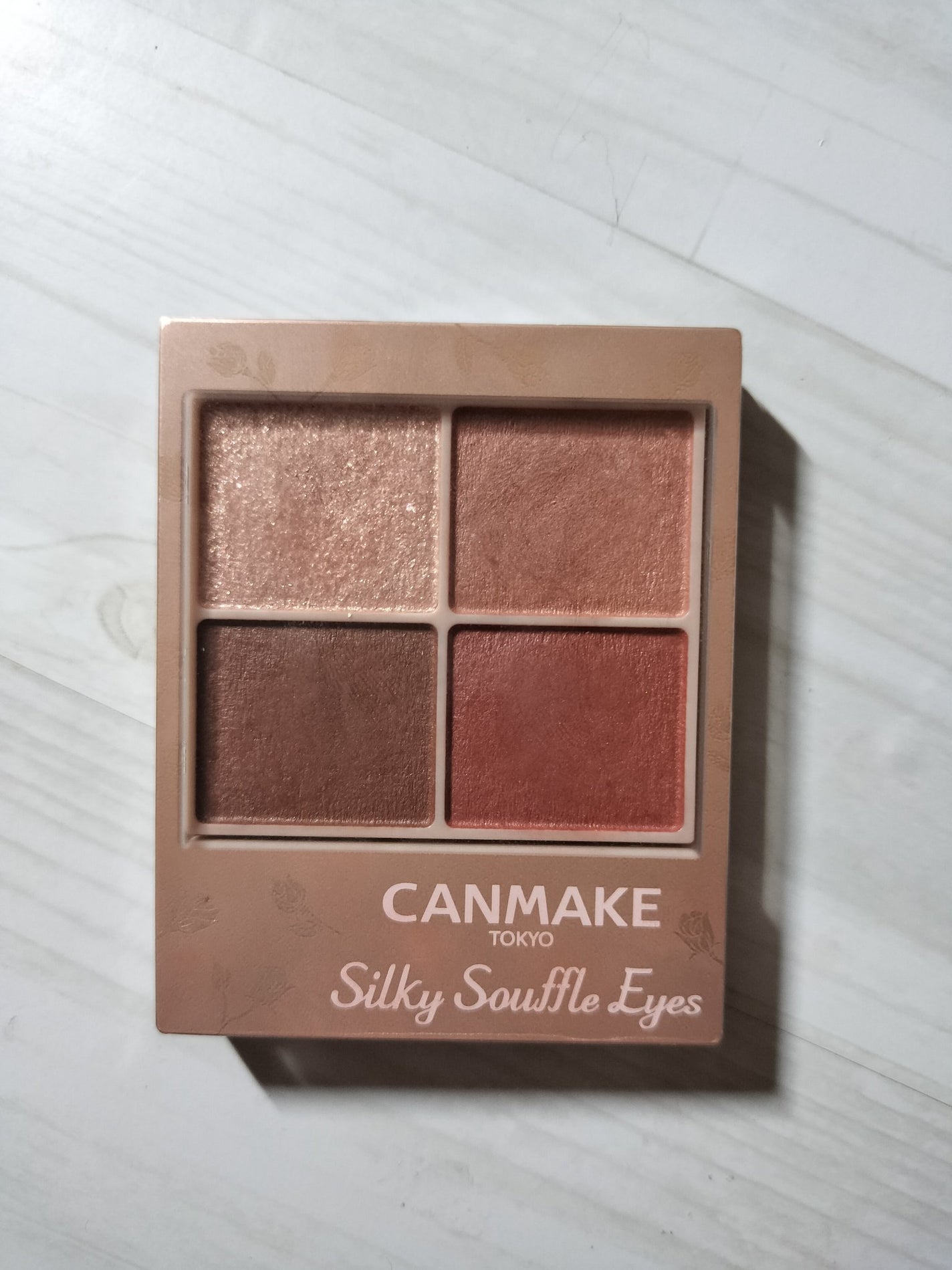 シルキースフレアイズ(マットタイプ)/キャンメイク/アイシャドウパレットを使ったクチコミ(1枚目)
