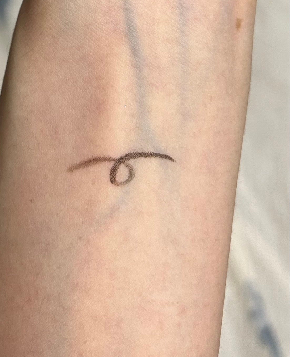 リキッドアイライナーR4/ラブ・ライナー/リキッドアイライナーを使ったクチコミ(2枚目)