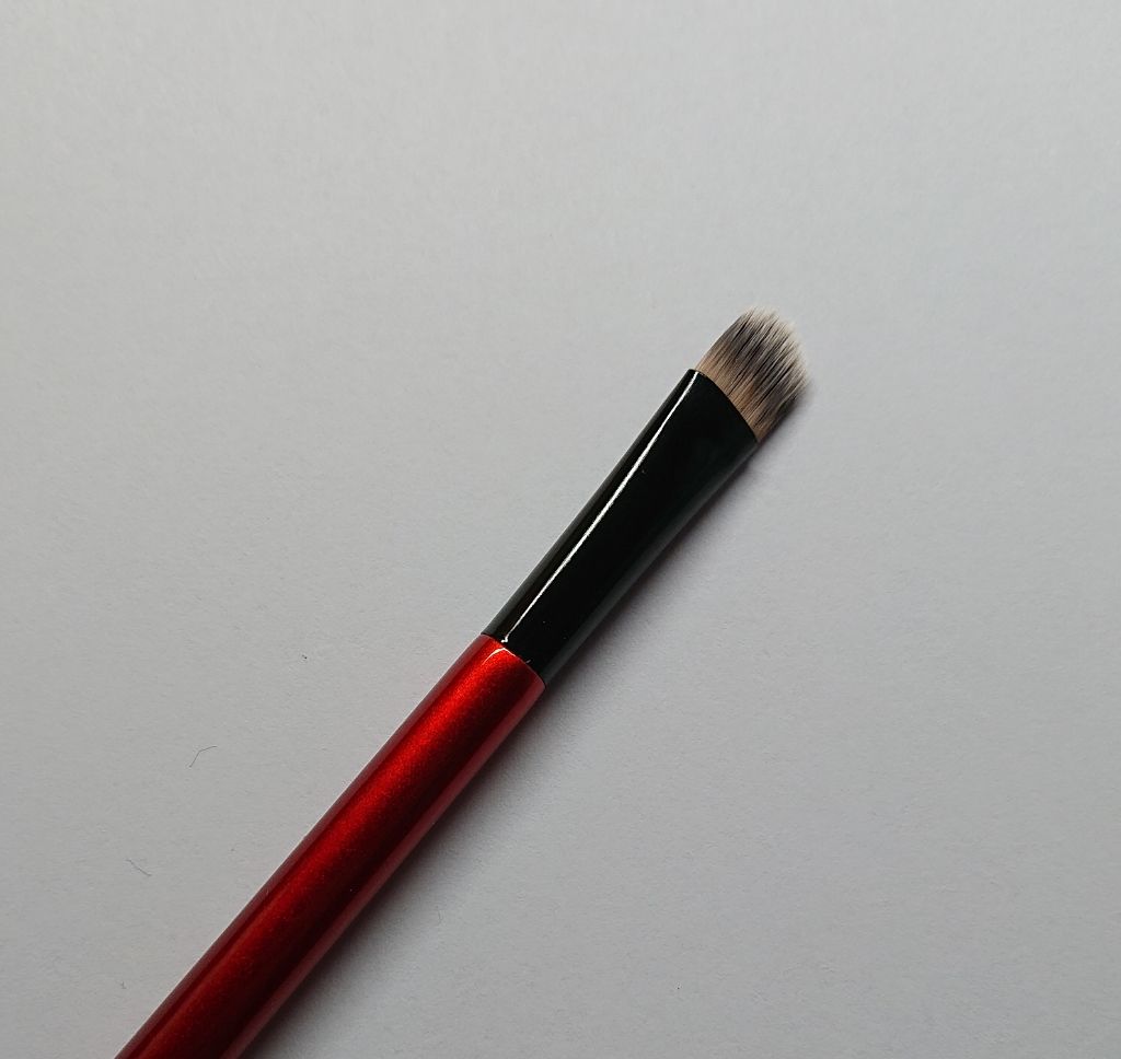 春姫 アイシャドウブラシ/DAISO/メイクブラシを使ったクチコミ(1枚目)