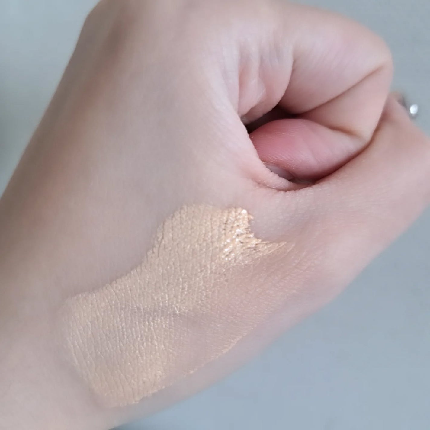 ㅎㄹㅋ on LIPS 「【MakeUp💚】#PR히트리프씬커버쿠선#21마쉬엘우베이지..」(3枚目)