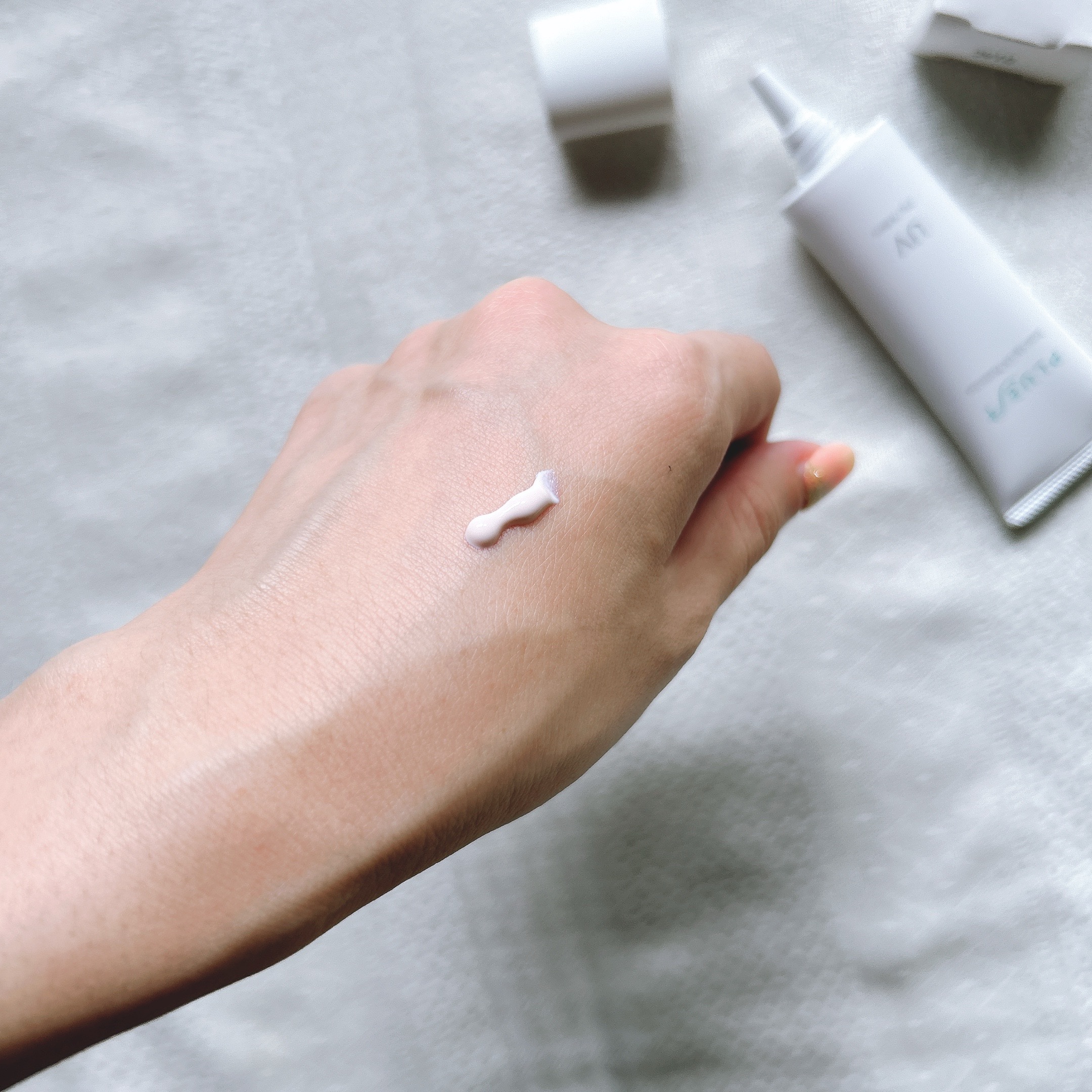 トーンアップUVプロテクター/PLUEST/日焼け止めクリームを使ったクチコミ（2枚目）