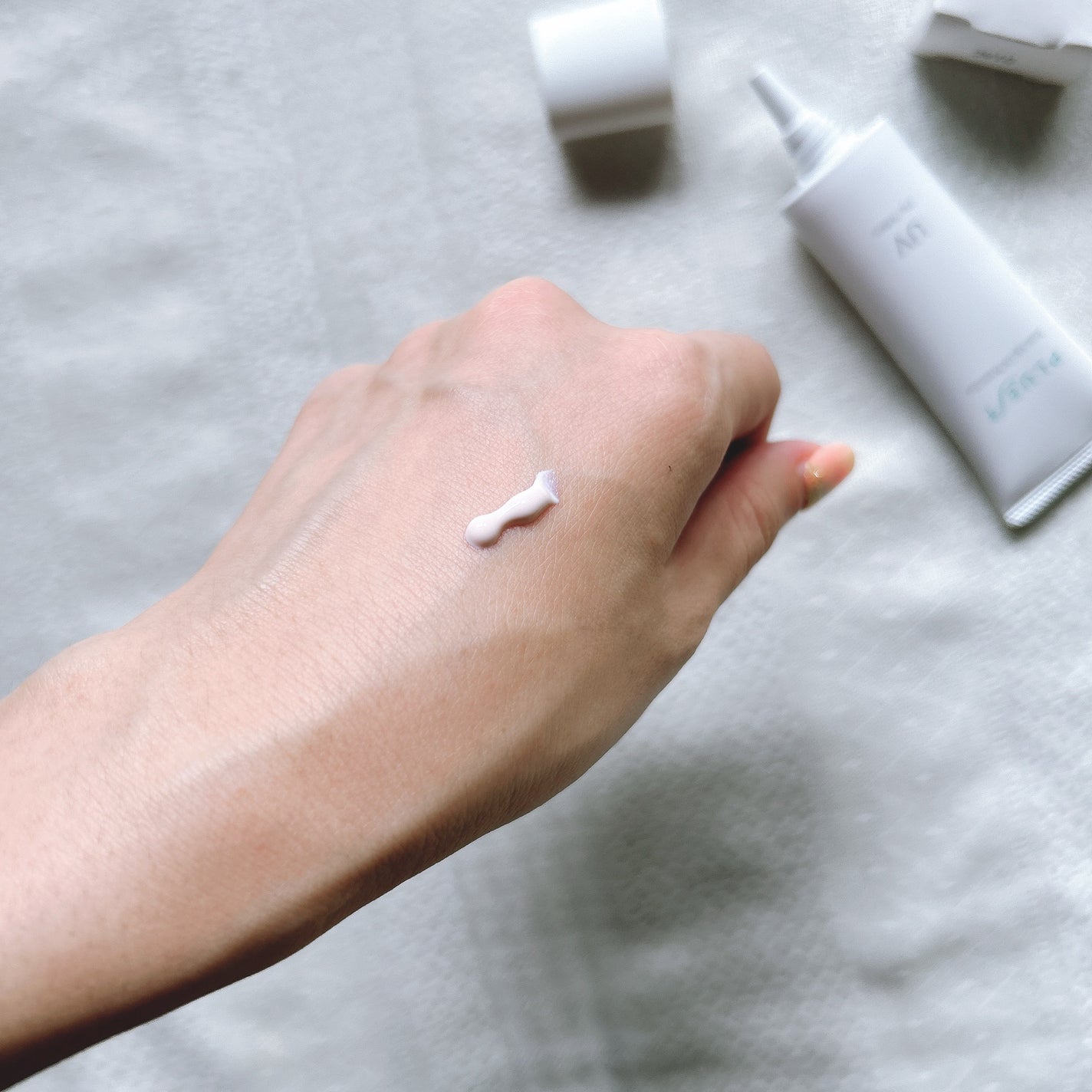 トーンアップUVプロテクター/PLUEST/日焼け止めクリームを使ったクチコミ(2枚目)