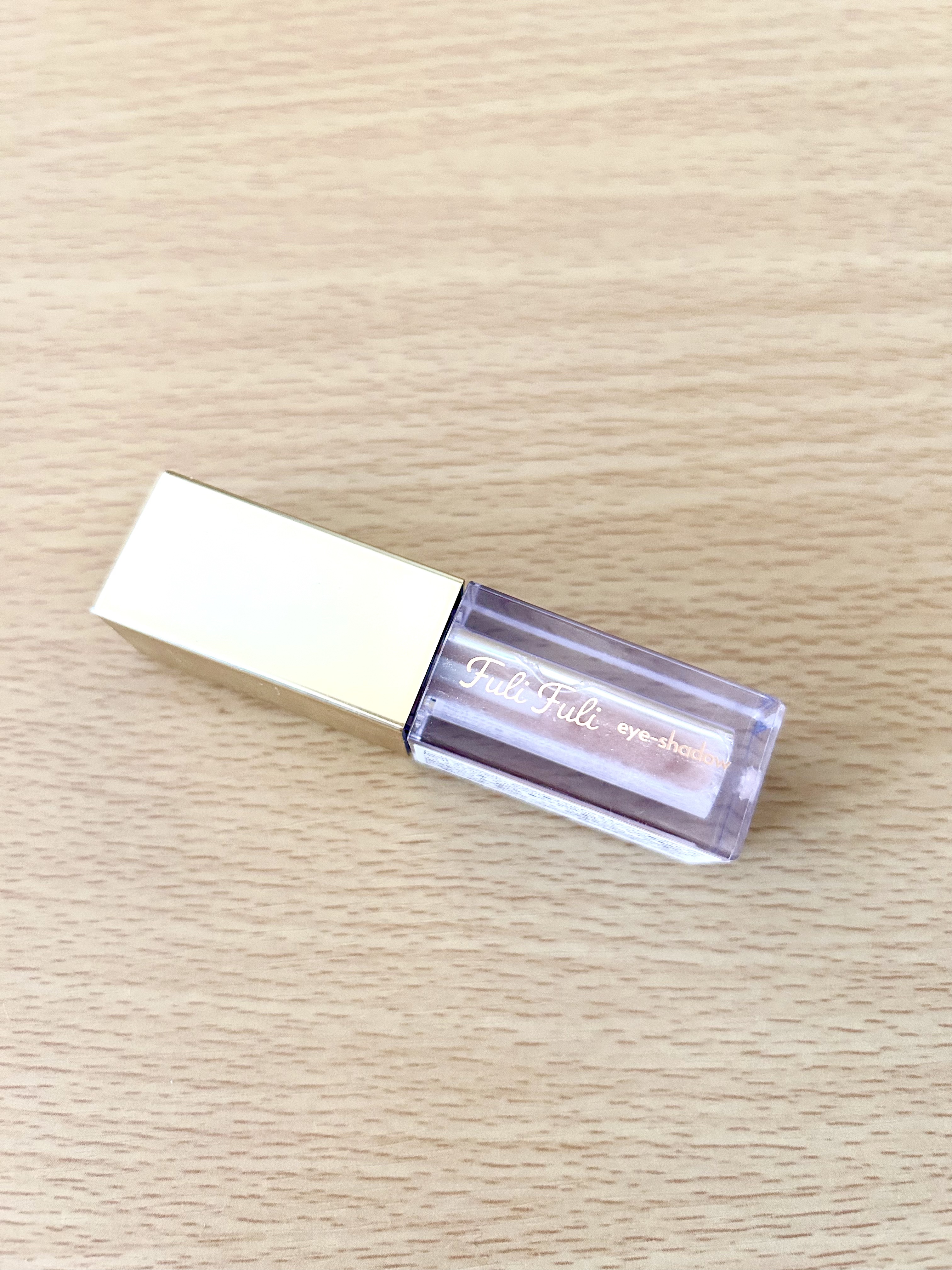 Dolly Angel フリフリアイシャドウのクチコミ「【自分用メモ】
ドーリーエンジェルのフリフリアイシャドウ

ドンキで激安(多分500円以下)だ.....」（1枚目）